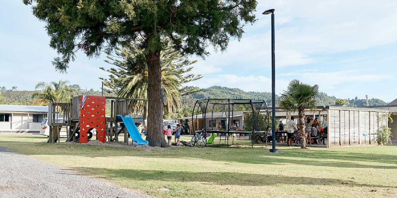 Mercury Bay Holiday Park Уитианга Екстериор снимка